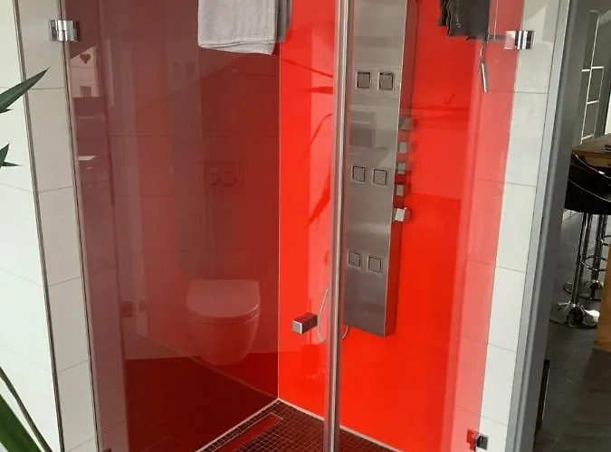 In Ruhiger Lage Am Rande Des Ruhrgebietes Bottrop